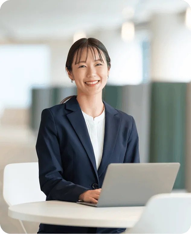 コンシェルジュの女性