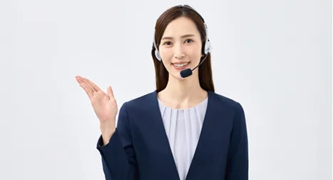 コンシェルジュの女性